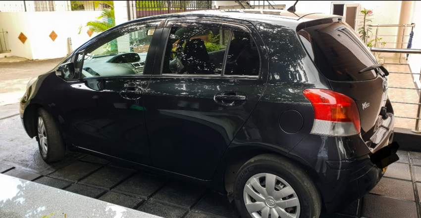 Toyota Vitz Year 2009 Engine 1300cc - 2 - Compact cars  on Aster Vender