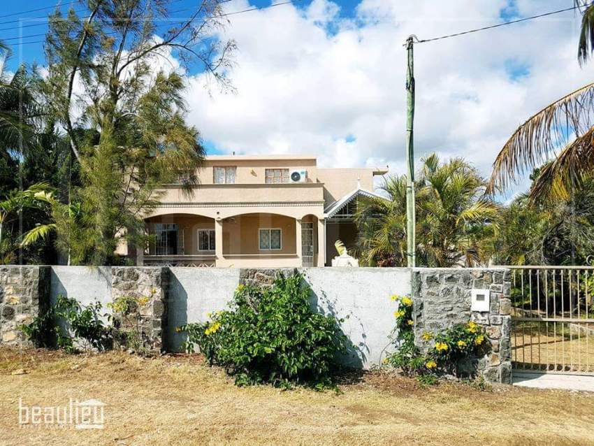 Unfurnished house for long term RENT in Calodyne, Grand Gaube. - 1 - House  on Aster Vender