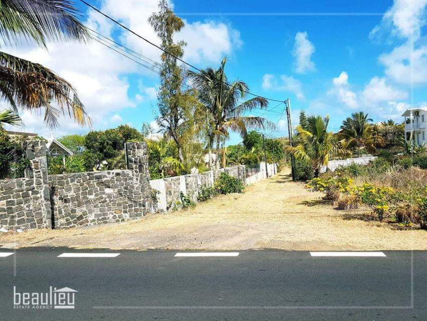 Unfurnished house for long term RENT in Calodyne, Grand Gaube. - 5 - House  on Aster Vender