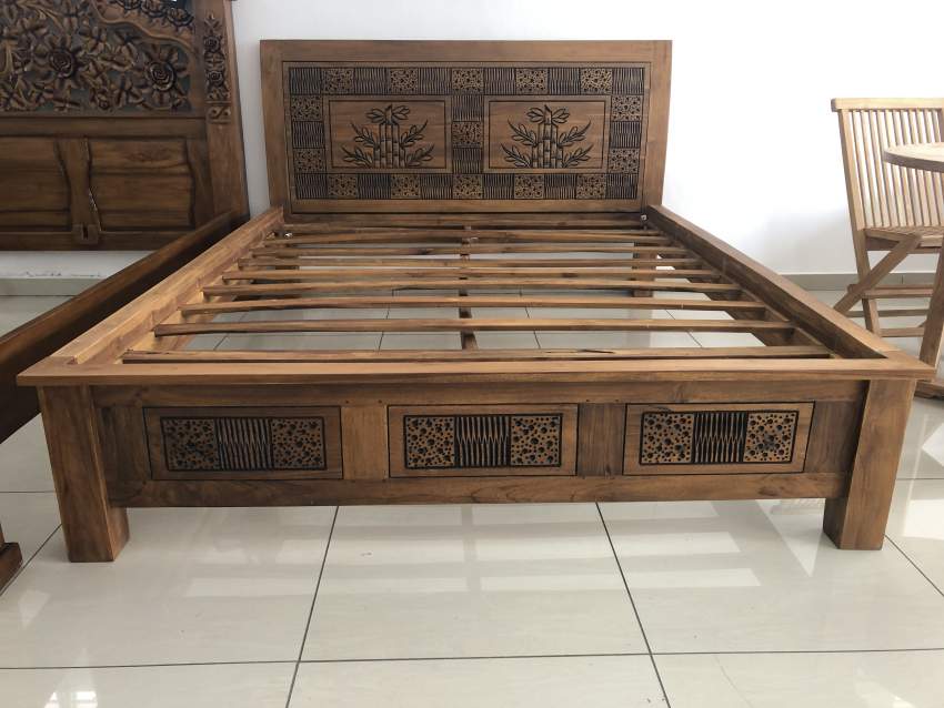Queen Size Bed - 1 - Bedroom Furnitures  on Aster Vender