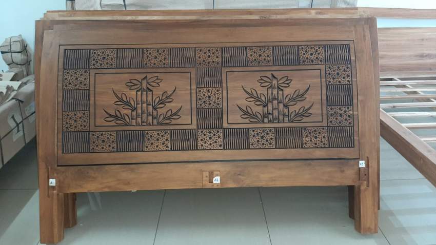 Queen Size Bed on Aster Vender