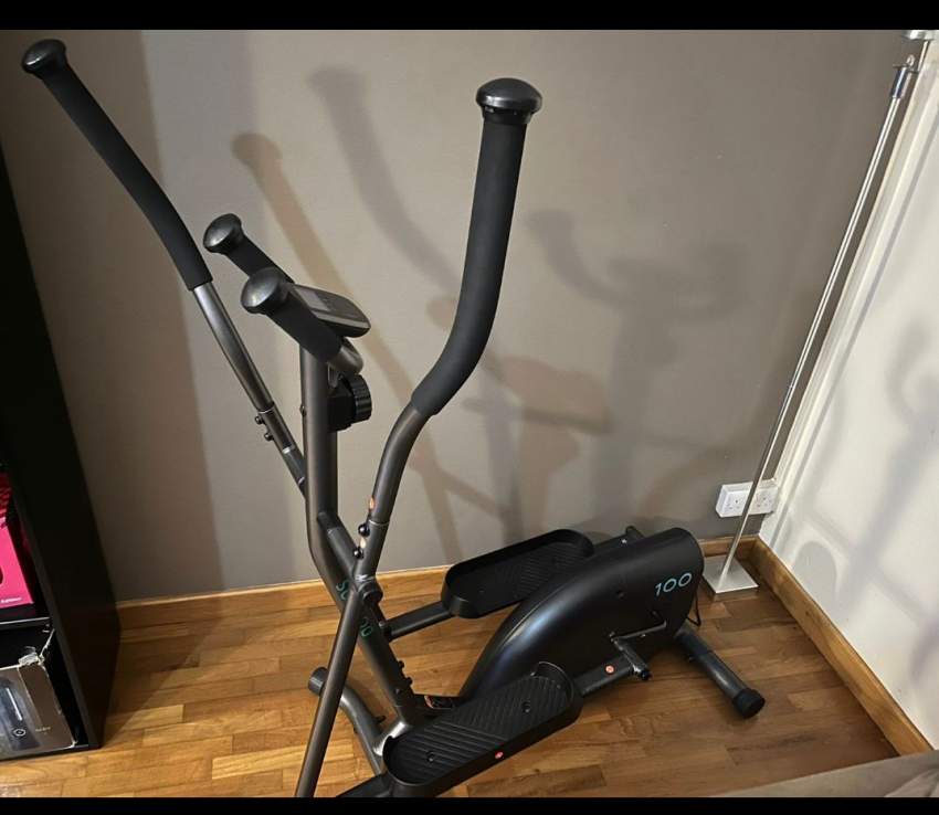 eleptical  - 0 - Fitness & gym equipment  on Aster Vender