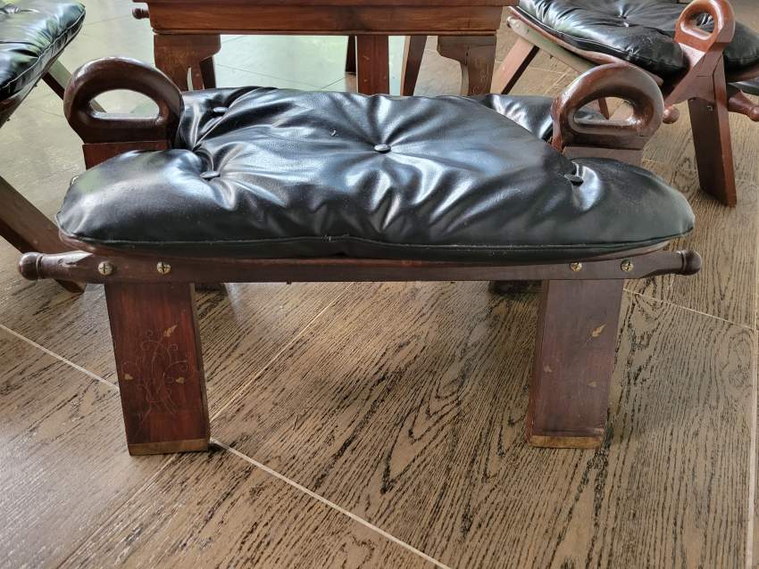 Table basse et tabourets en bois de rose  - Living room sets on Aster Vender