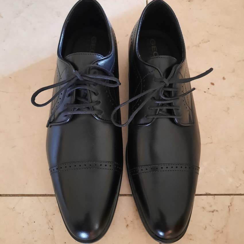 Geox Respira Black Leather Men Shoe Size 39/40 - Classic shoes at AsterVender