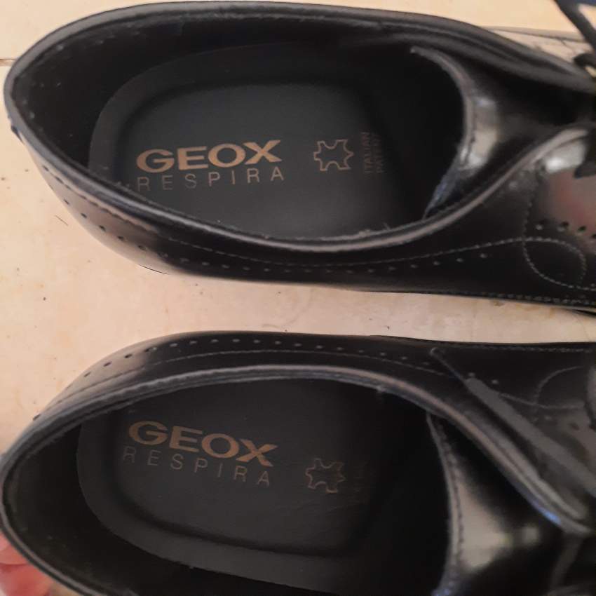 Geox Respira Black Leather Men Shoe Size 39/40 - 2 - Classic shoes  on Aster Vender