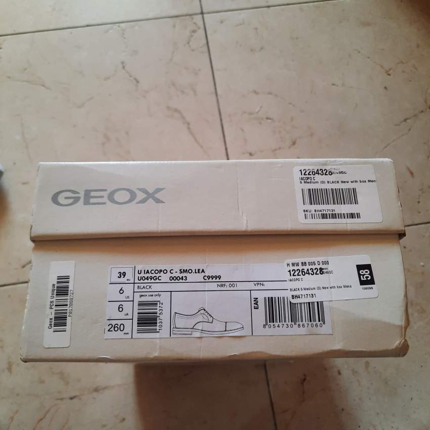 Geox Respira Black Leather Men Shoe Size 39/40 - 4 - Classic shoes  on Aster Vender