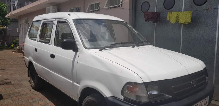 Toyota Condor  2001 - 1 - Cargo Van (Delivery Van)  on Aster Vender