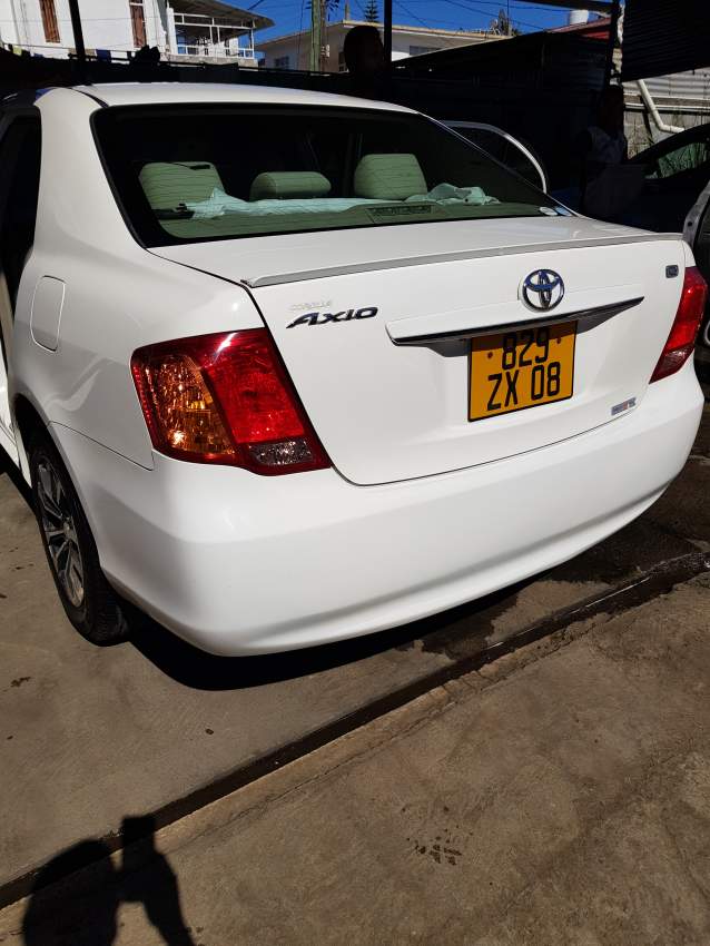 Toyota Axio - good condition on Aster Vender