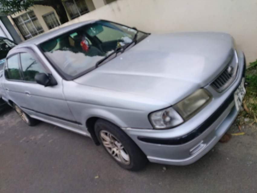 Nissan l'année 98 - 4 - Family Cars  on Aster Vender