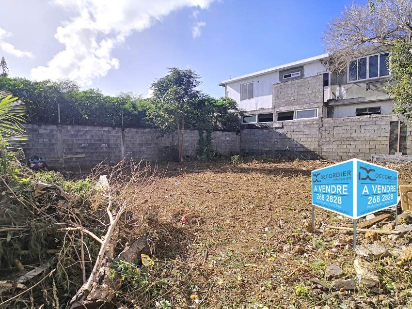 (Ref. MA7-670) Terrain résidentiel dans un quartier prisé - 4 - Land  on Aster Vender