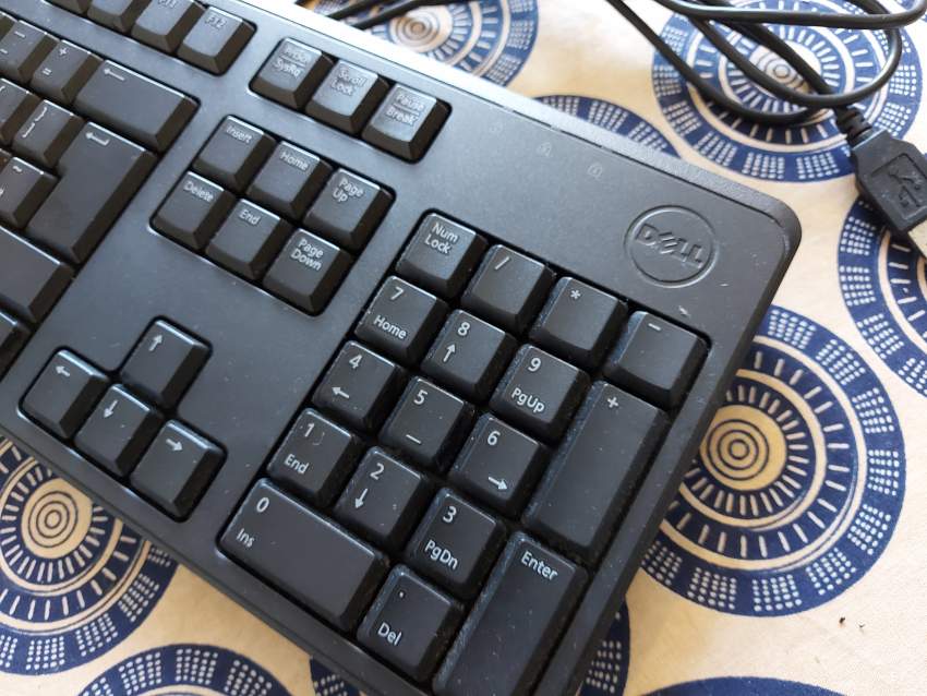 KEYBOARD - DELL - 1 - Other PC Components  on Aster Vender