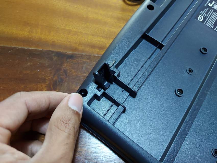 KEYBOARD - DELL - 6 - Other PC Components  on Aster Vender