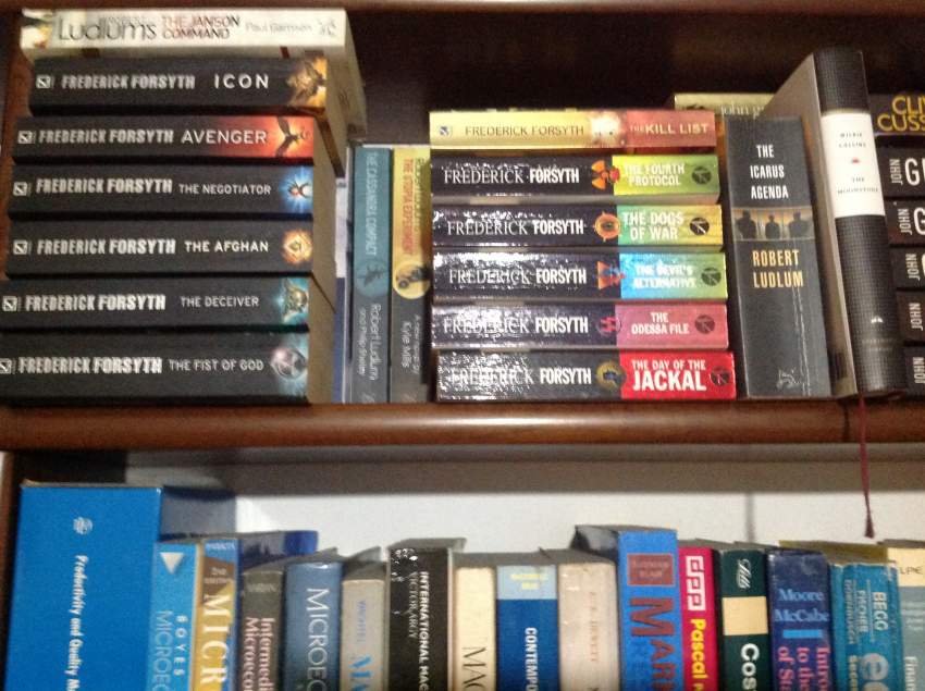 Various  - 1 - Fictional books  on Aster Vender