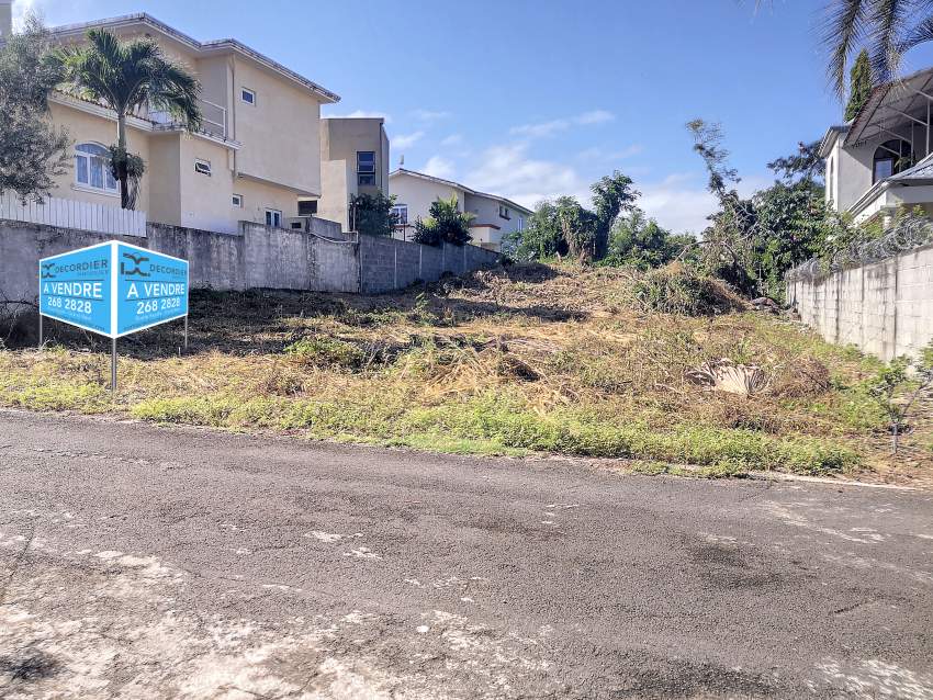 (Ref. MA7-678) Terrain résidentiel viabilisé dans un environnement cal - 3 - Land  on Aster Vender