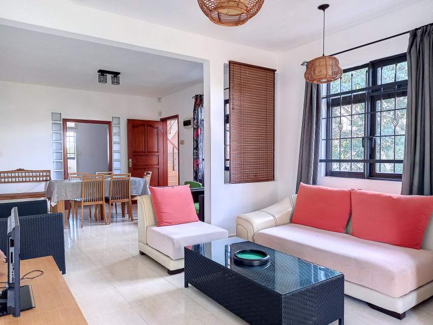 (Ref. MA7-695) Bel appartement au 1er étage à 5 minutes à pied de la p on Aster Vender