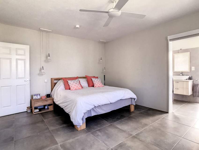 (Ref. MA7-715) Grande maison moderne avec piscine et un grand jardin - 6 - House  on Aster Vender