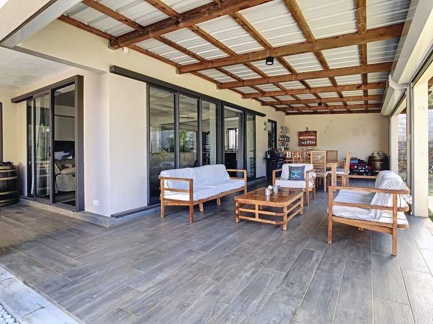 (Ref. MA7-715) Grande maison moderne avec piscine et un grand jardin - 2 - House  on Aster Vender