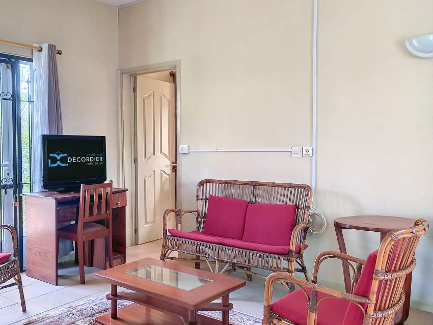 (Ref. MA7-716) Jolie maison sur 2 niveaux proche de toutes commodités - 2 - House  on Aster Vender