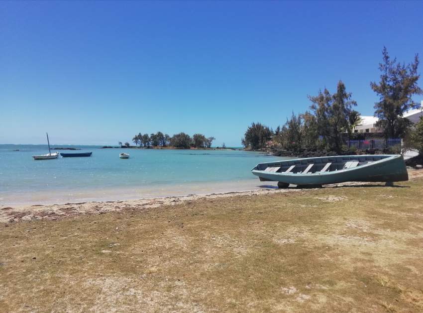 Wise investments in coastal regions Melville, Grand Gaube - 0 - Land  on Aster Vender