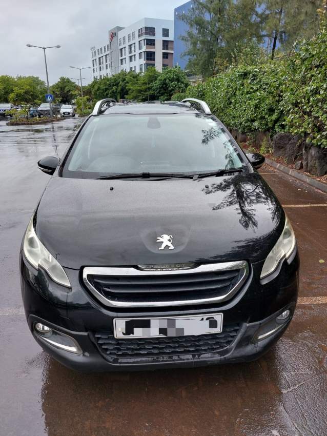 Peugeot 2008 e-HDI 1.6 DIESEL DISPONIBLE on Aster Vender