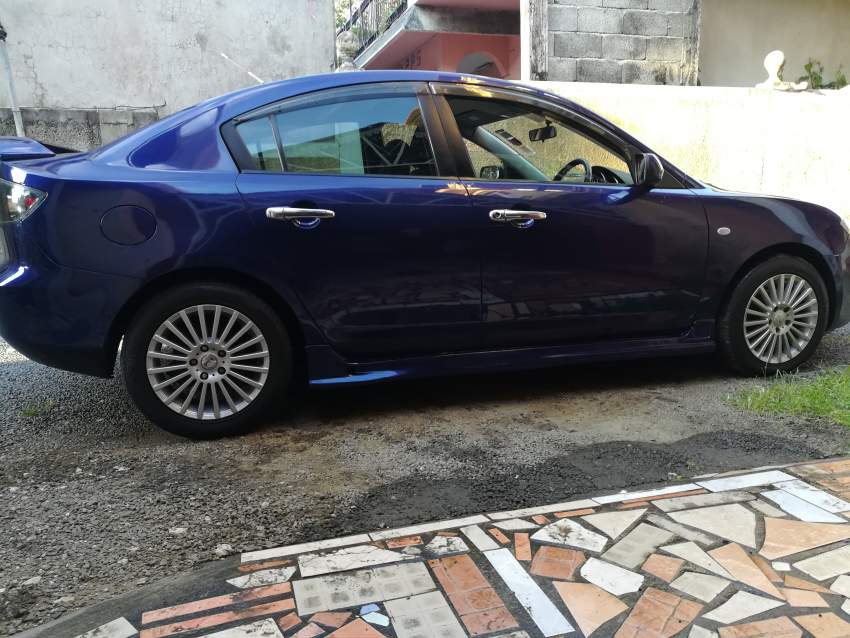 Mazda 3 - 6 - Compact cars  on Aster Vender