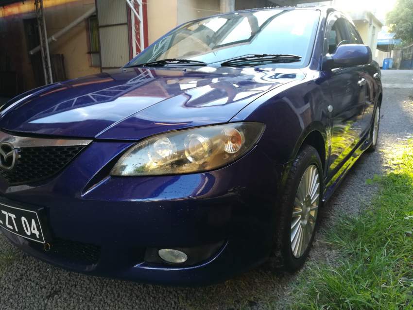 Mazda 3 - 5 - Compact cars  on Aster Vender