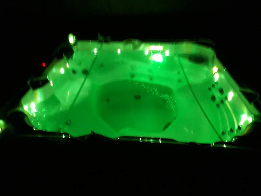 Jacuzzi de 5 places on Aster Vender
