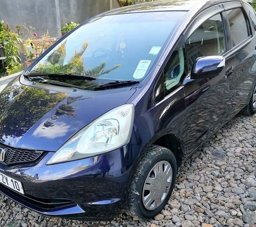 Honda Fit 2010 - 2 - Family Cars  on Aster Vender