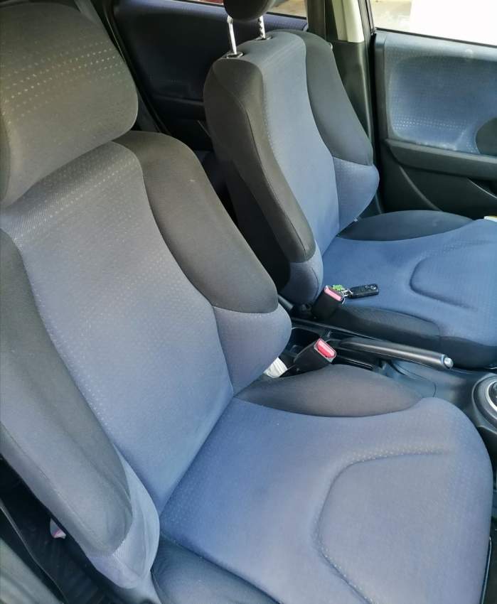 Honda Fit 2010 - 5 - Family Cars  on Aster Vender