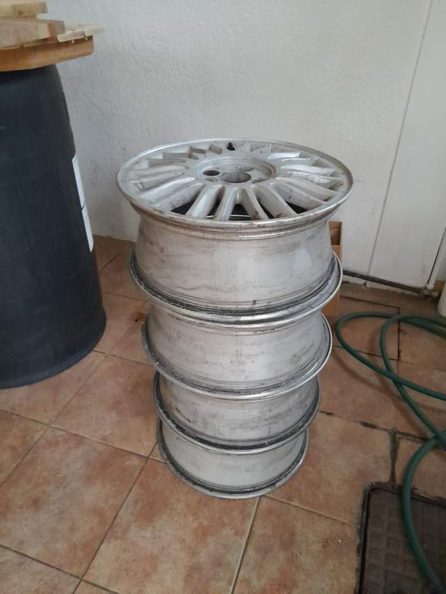 Jantes 16 pouces - 1 - Spare Parts  on Aster Vender