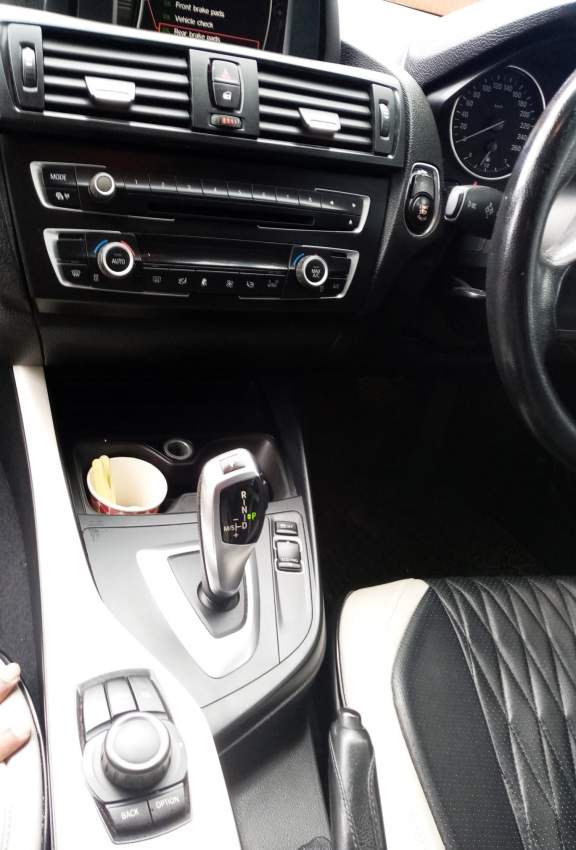 BMW 116 I Year 2013 - 5 - Sport Cars  on Aster Vender