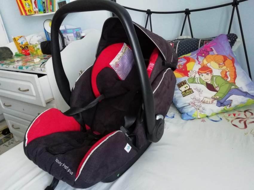 Car seat on Aster Vender