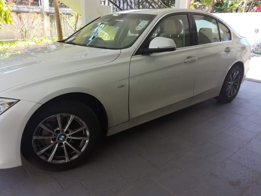 BMW320i (Luxury line) - 4 - Luxury Cars  on Aster Vender