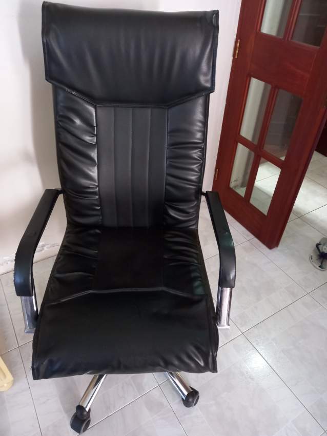 Desk Chair - 0 - Desk chairs  on Aster Vender