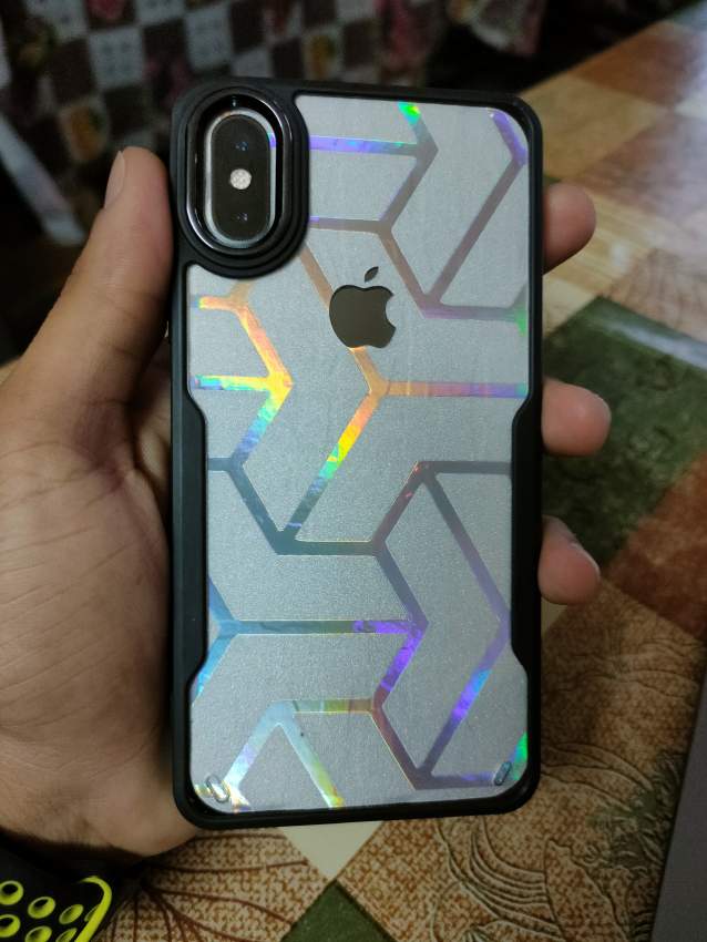 iPhone Xs Black 64 GB in new condition. - 1 - iPhones  on Aster Vender