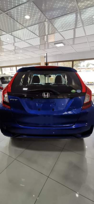Honda Fit  - 6 - Family Cars  on Aster Vender