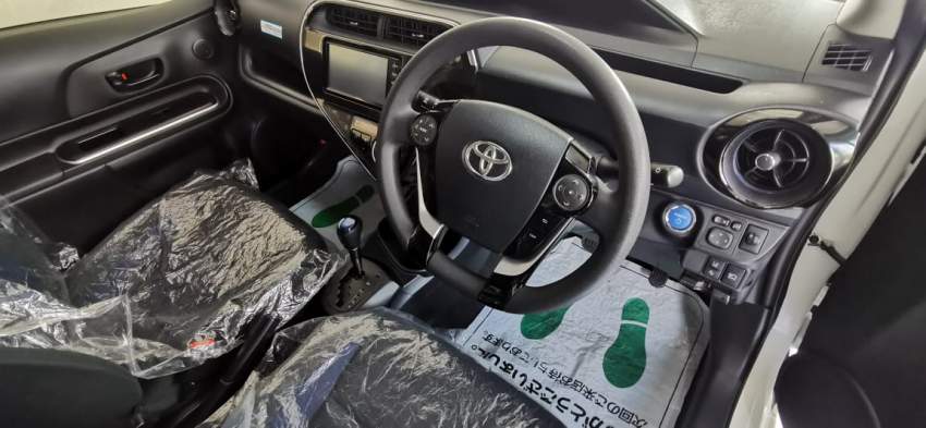 Toyota Aqua - 1 - Family Cars  on Aster Vender