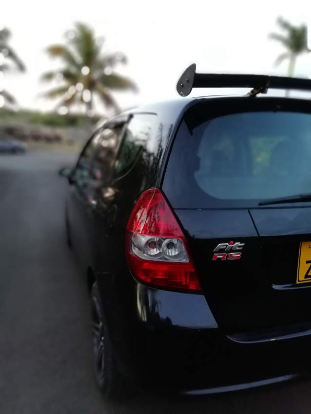 Honda Fit - 0 - Compact cars  on Aster Vender