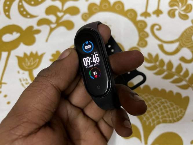 XIAOMI MI BAND 5 - ORIGINAL FROM DUBAI - 0 - Smartwatch  on Aster Vender