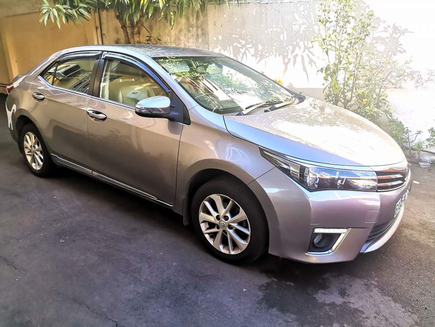 Toyota Corolla 2015  - 1 - Family Cars  on Aster Vender