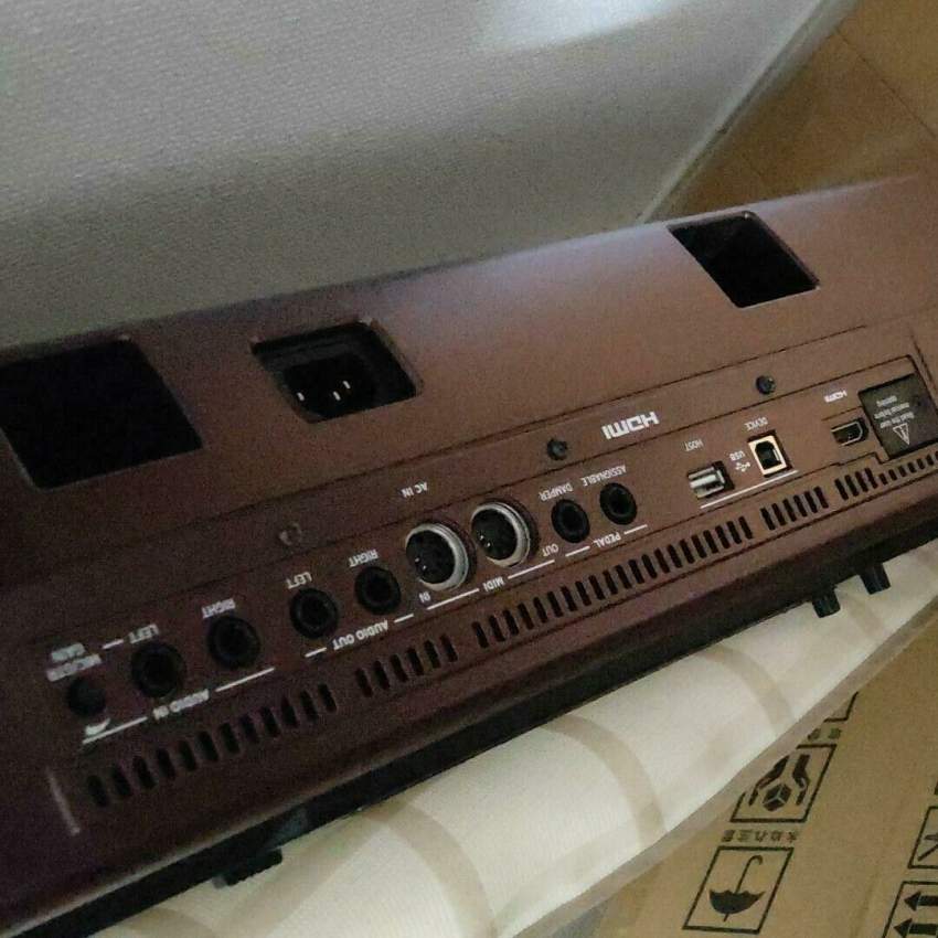 Pioneer DDJ-1000 SRT DJ Controller == 750 USD - 3 - Other Musical Equipment  on Aster Vender