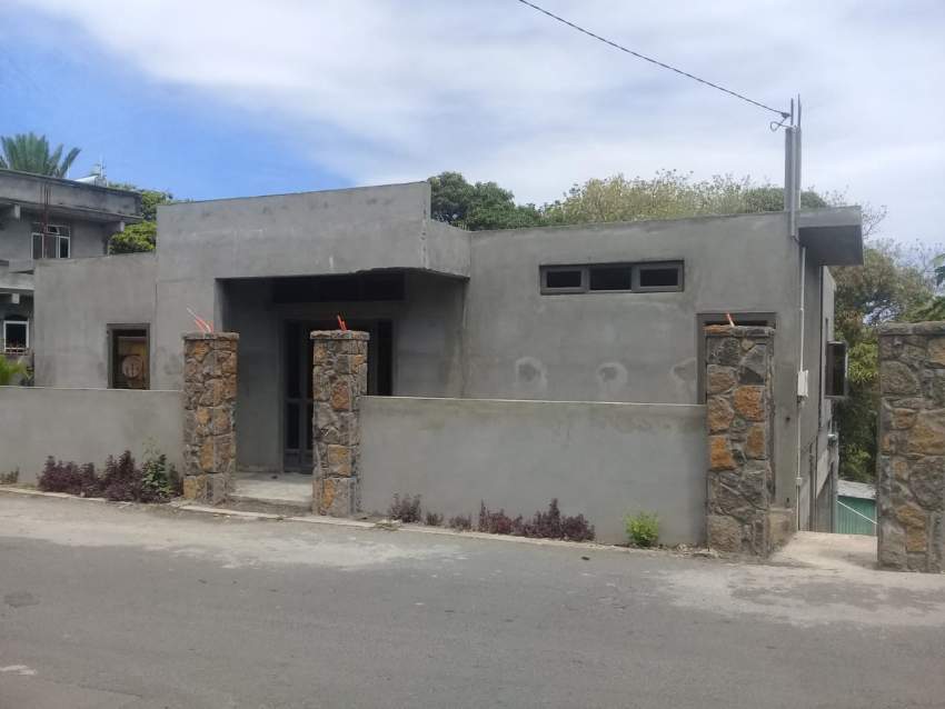 A louer emplacement NEUF à Trou d'eau douce on Aster Vender