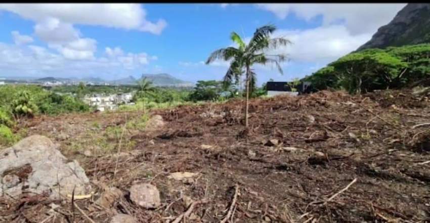 Plot of 1 A 88 Ps for sale in Moka - 2 - Land  on Aster Vender