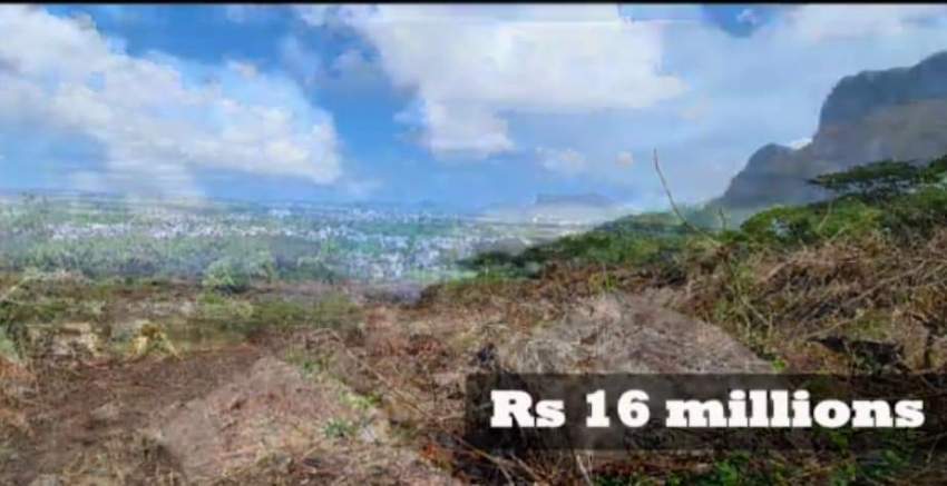 Plot of 1 A 88 Ps for sale in Moka - 3 - Land  on Aster Vender