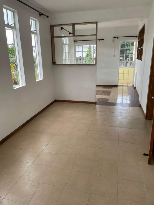 Maison meublée à étage à louer au Ward 4 à la rue Wellington. - 5 - House  on Aster Vender