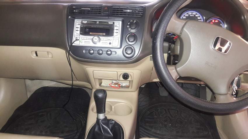 Honda Civic ES5 - 1 - Family Cars  on Aster Vender