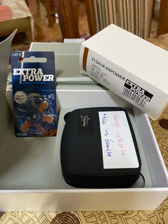 Hearing aid / appareil auditif à piles  - 1 - Other Medical equipment  on Aster Vender