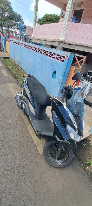 Suzuki scooter 125cc - Scooters (above 50cc) at AsterVender