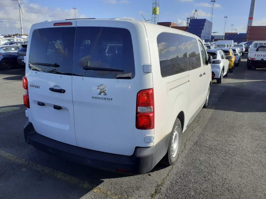 2019 Peugeot Expert used bus - 2 - Coaches (luxury bus)  on Aster Vender