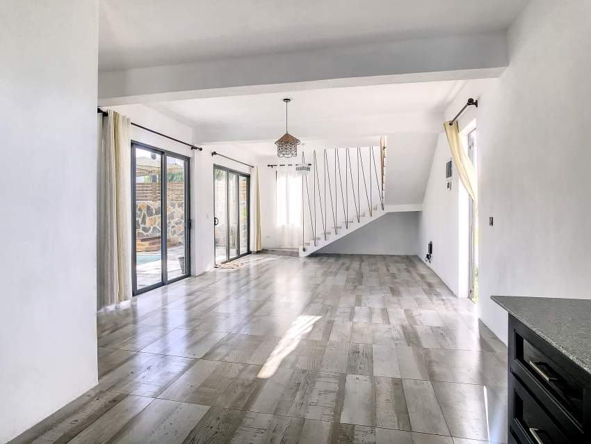 (Réf. MA7-719) Maison neuve et moderne avec piscine et jardin - 3 - House  on Aster Vender